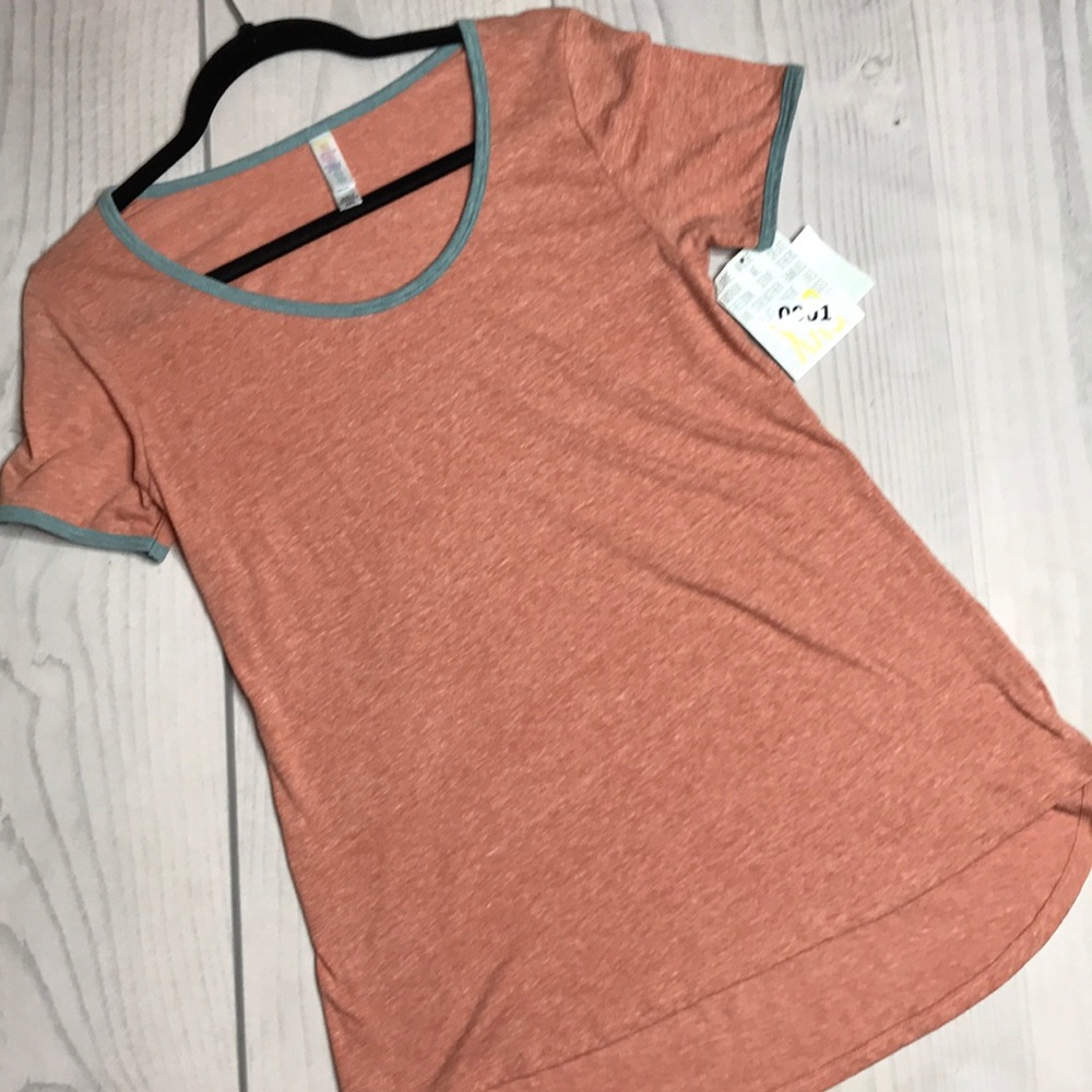 LuLaRoe classic Tee